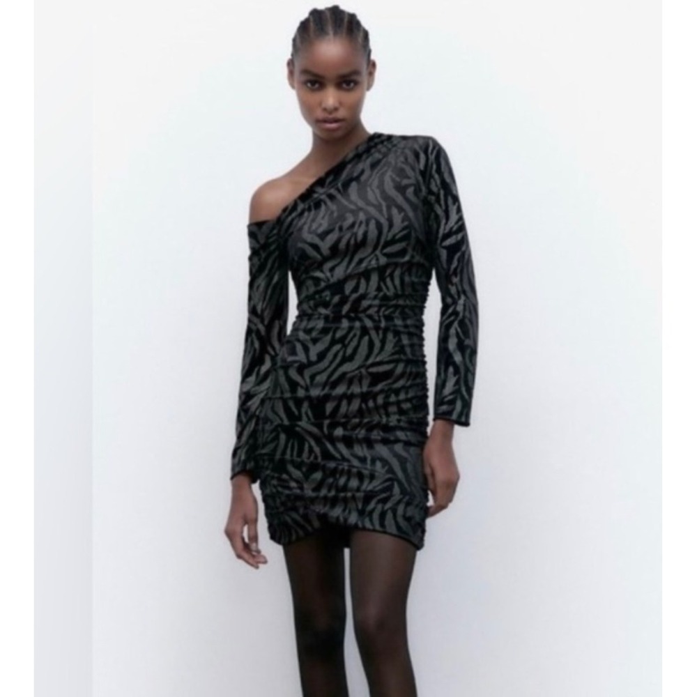 Zara One Shoulder‎ Silver Metallic Zebra Print Ruched Mini Dress Black XS